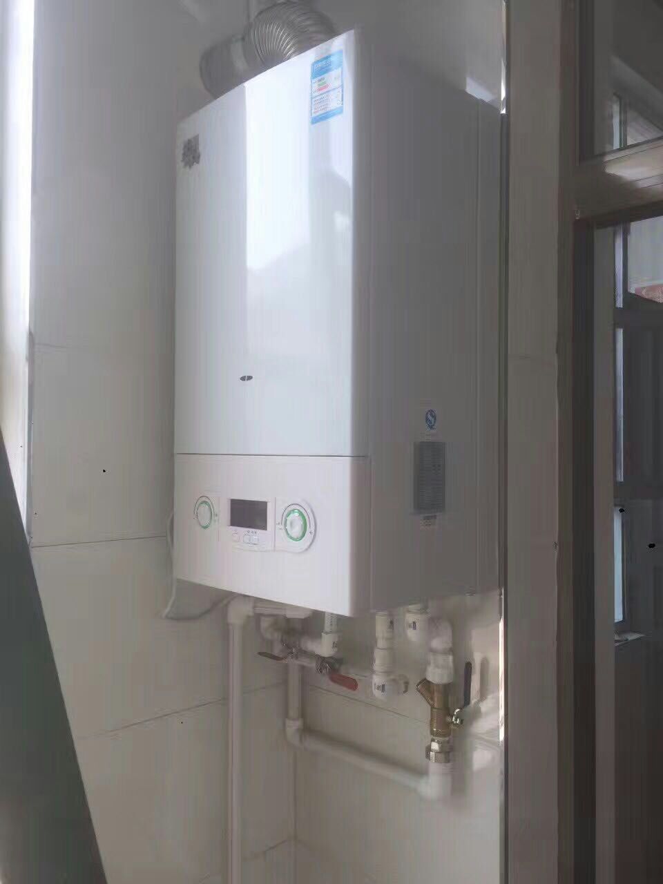冷凝低氮壁掛爐的水壓高會怎么樣？